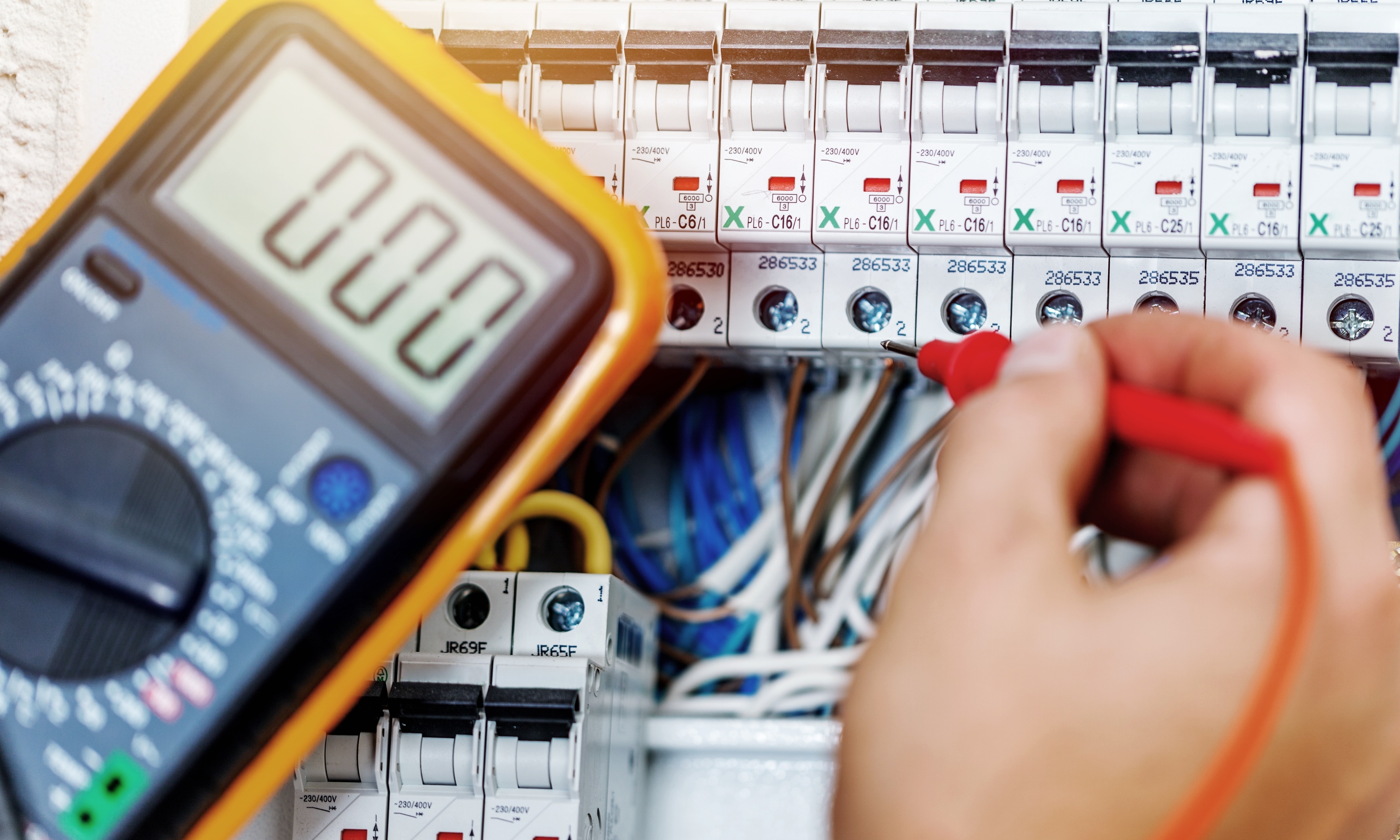 licensed-electrician-arlington-heights-il-electrical-contractors